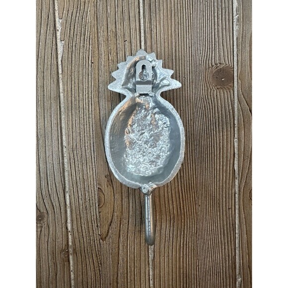 Pineapple Wall Hanging Hook - 8” Decorative Cast Metal Coat and Key Hanger - Picture 3 of 4